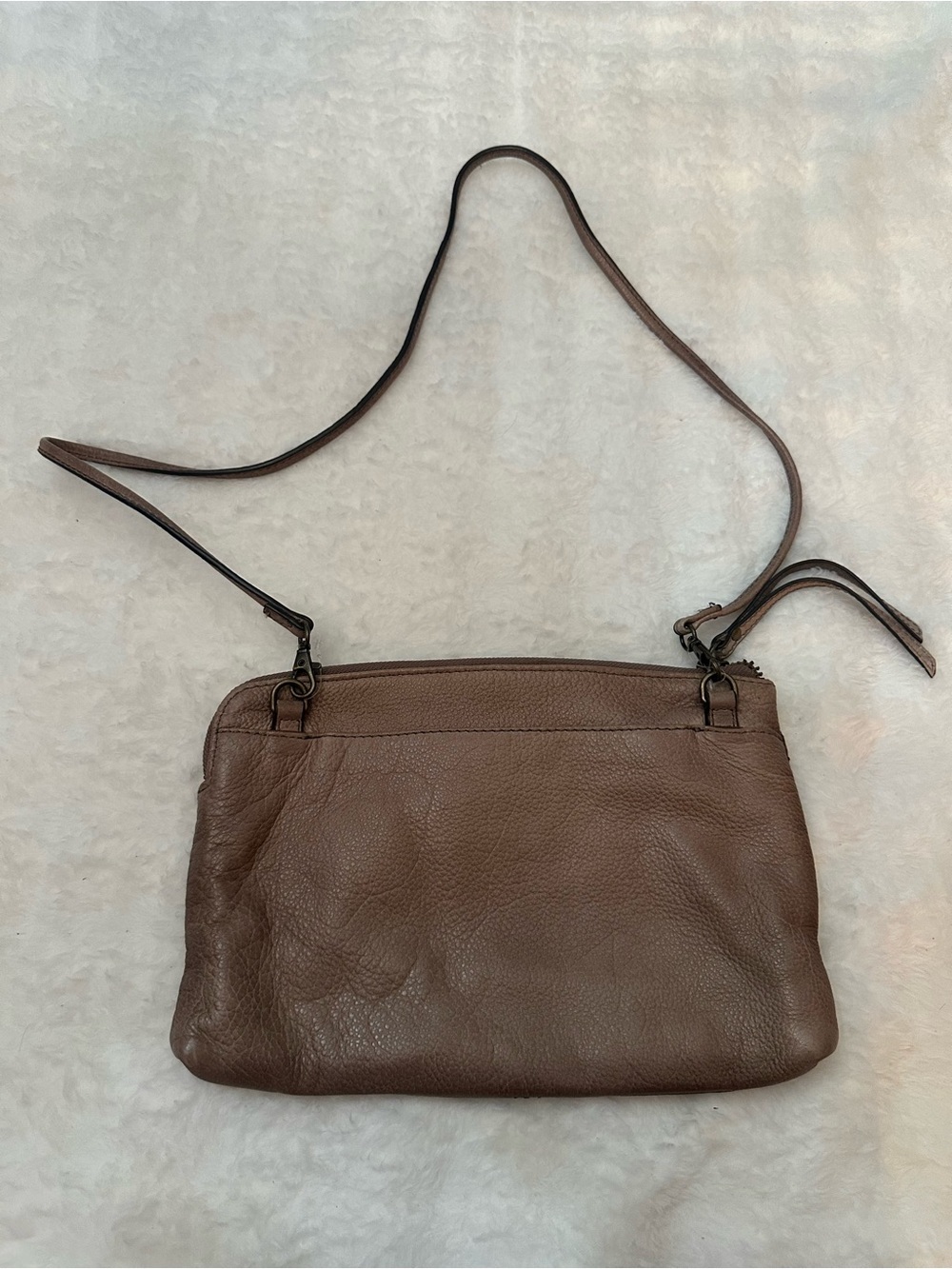Frye Hadley Brown Leather Floral Embroidered Crossbody Bag Purse 39240 - Picture 3 of 9